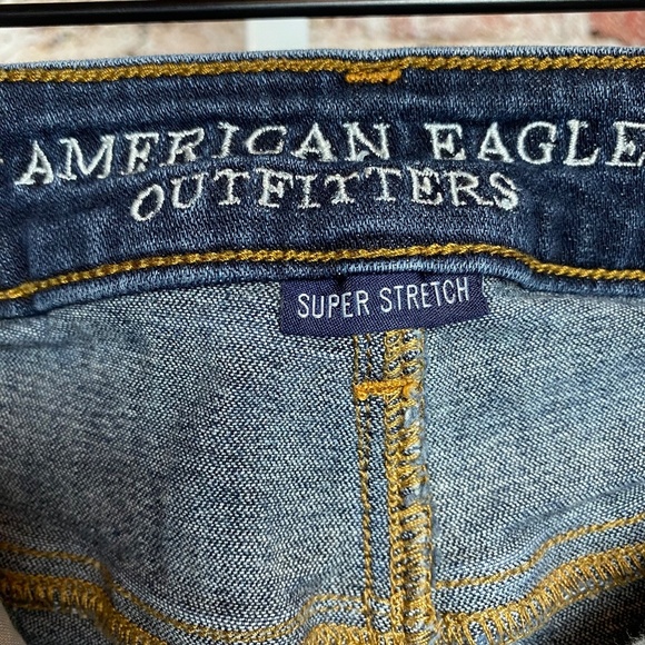 American Eagle Womenʻs Hi-Rise Distressed Jeggings Size 8 - Picture 11 of 13